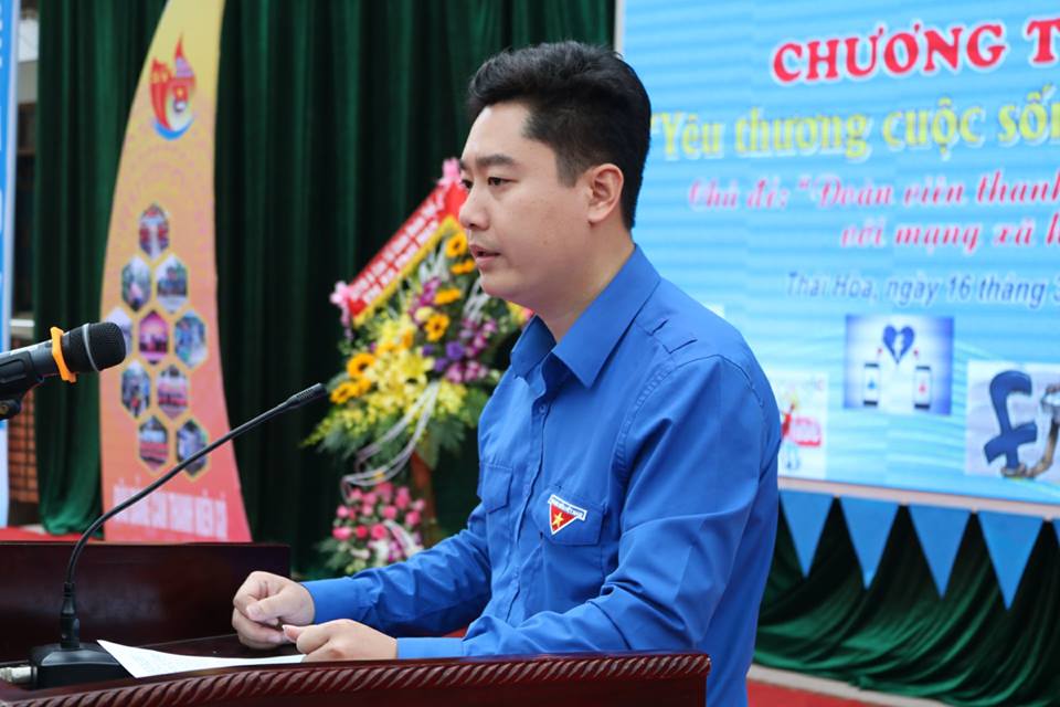 Đồng chí Lê Văn Lương – Phó Bí thư Tỉnh đoàn phát biểu tại chương trình