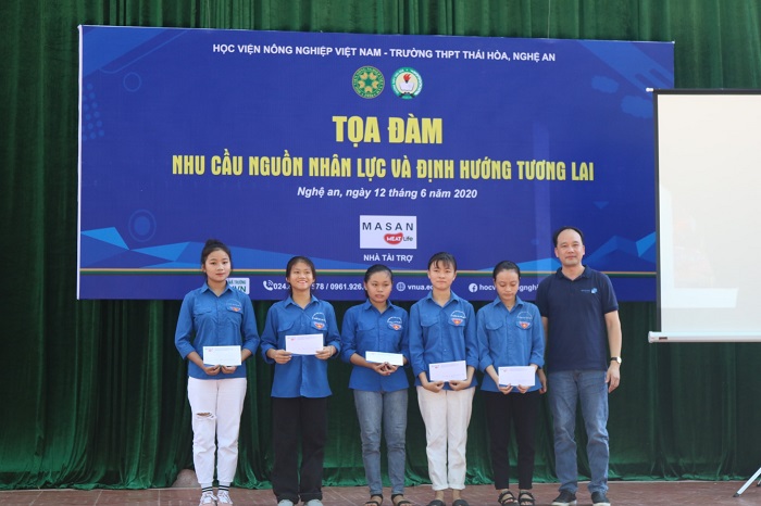 Toạ đàm "Nhu cầu nguồn nhân lực và định hướng tương lai"